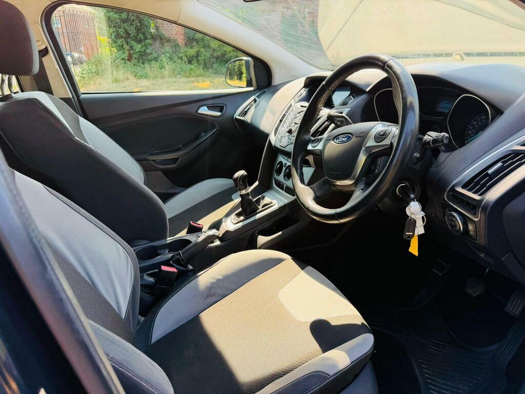 Ford Focus Estate 1.6 Tdci 115 Titanium X Estate Man, Grey #19