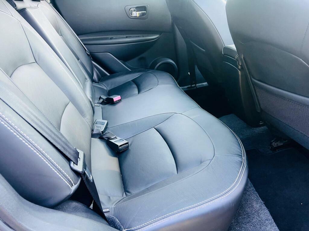 Nissan Qashqai N-tec Dci 5-Door Silver #30