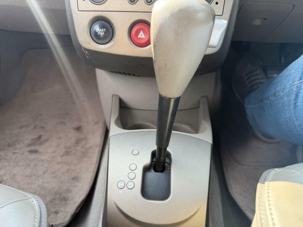 Renault Clio Clio Dynamique Dci 86 Silver #20