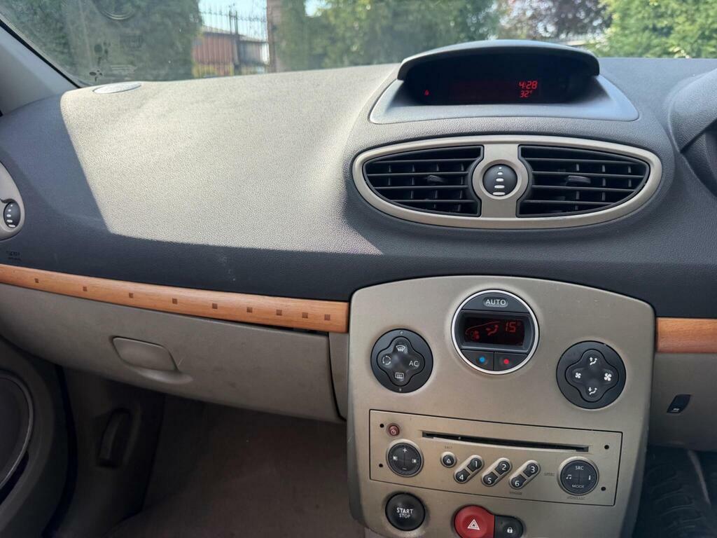 Renault Clio Clio Dynamique Dci 86 Silver #18