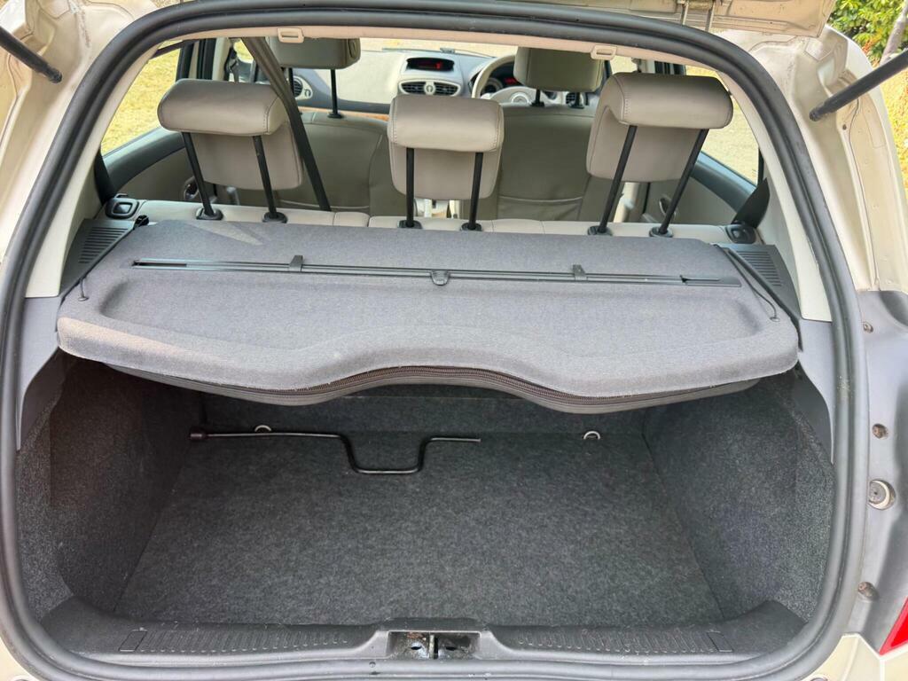 Renault Clio Clio Dynamique Dci 86 Silver #39