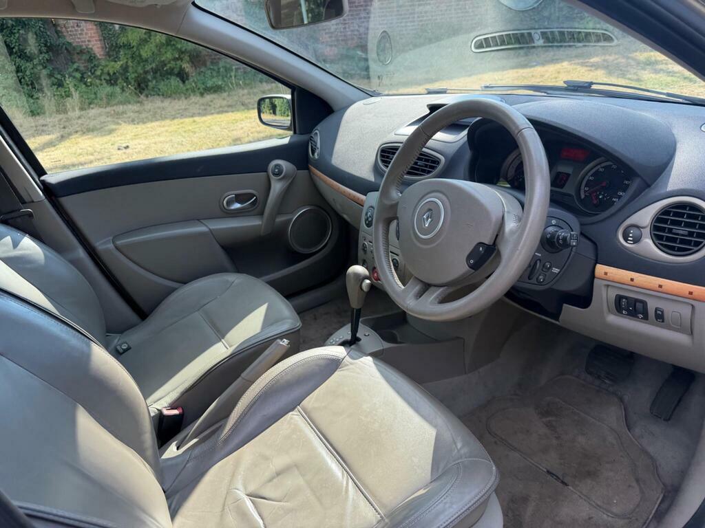 Renault Clio Clio Dynamique Dci 86 Silver #13