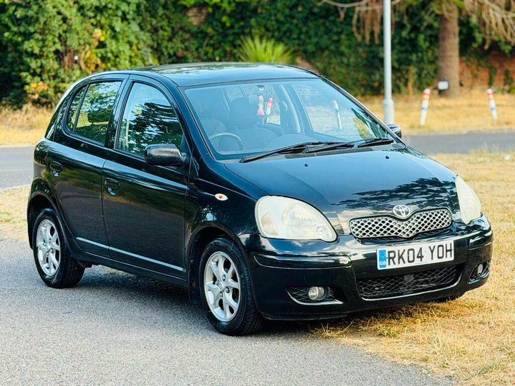 Toyota Yaris 1.3 Vvt-i T Spirit Black