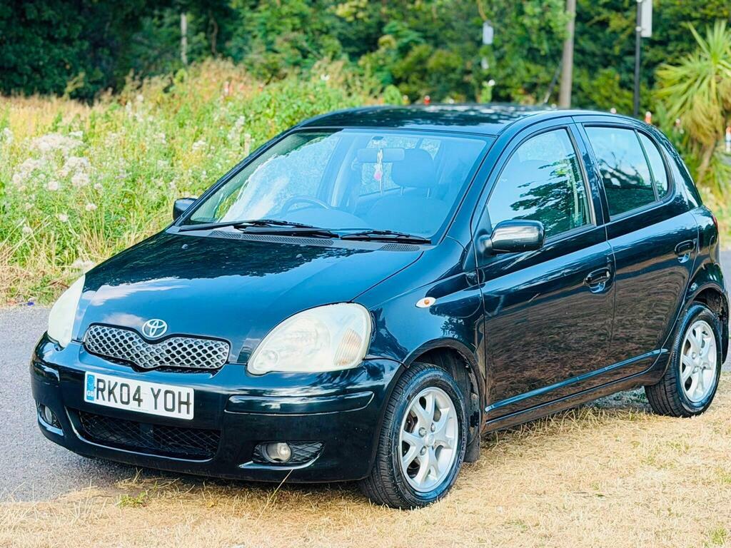 Toyota Yaris 1.3 Vvt-i T Spirit Black #6