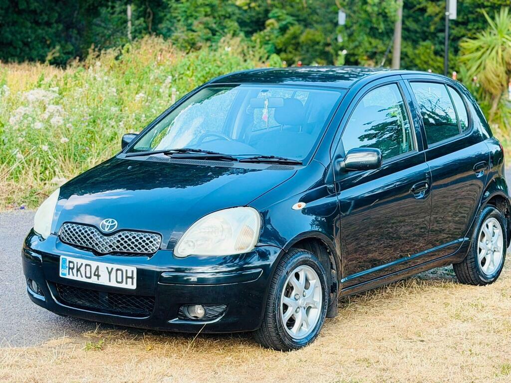 Toyota Yaris 1.3 Vvt-i T Spirit Black #5