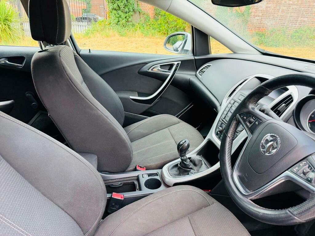 Vauxhall Astra 1.6 16V Elite Euro 5 White #29