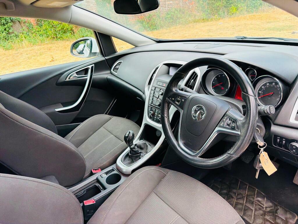 Vauxhall Astra 1.6 16V Elite Euro 5 White #27