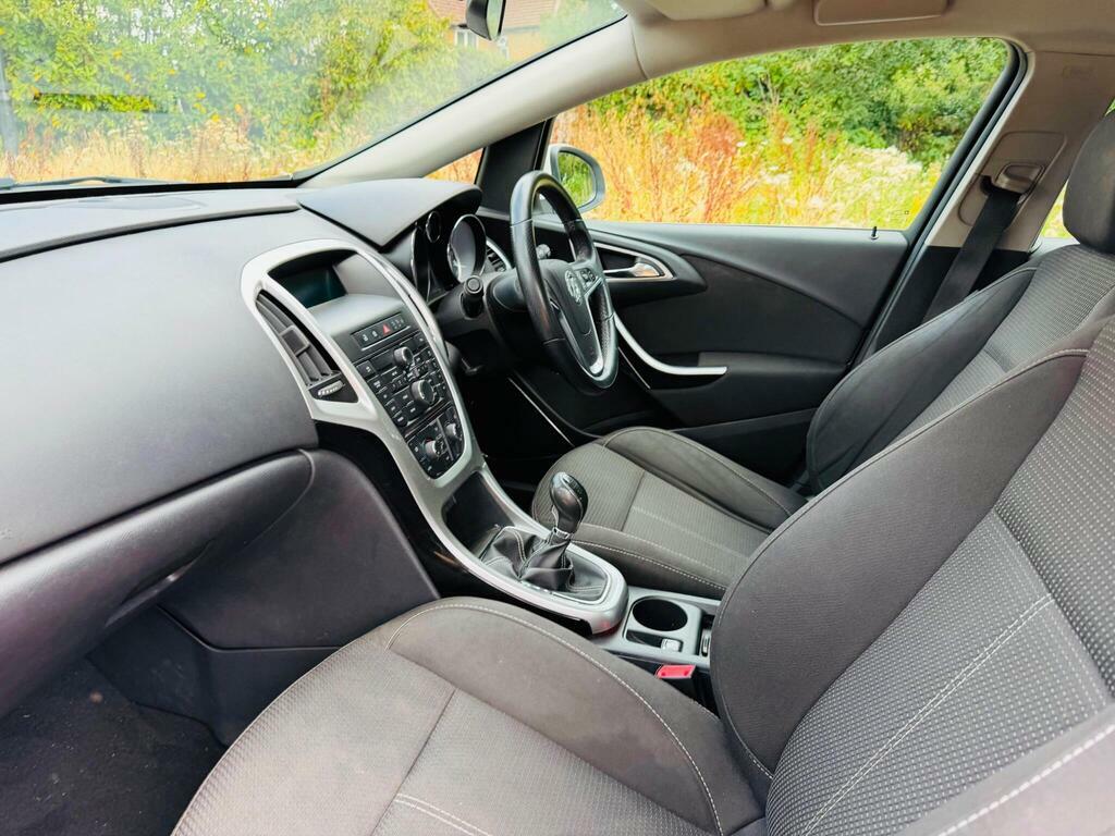 Vauxhall Astra 1.6 16V Elite Euro 5 White #14