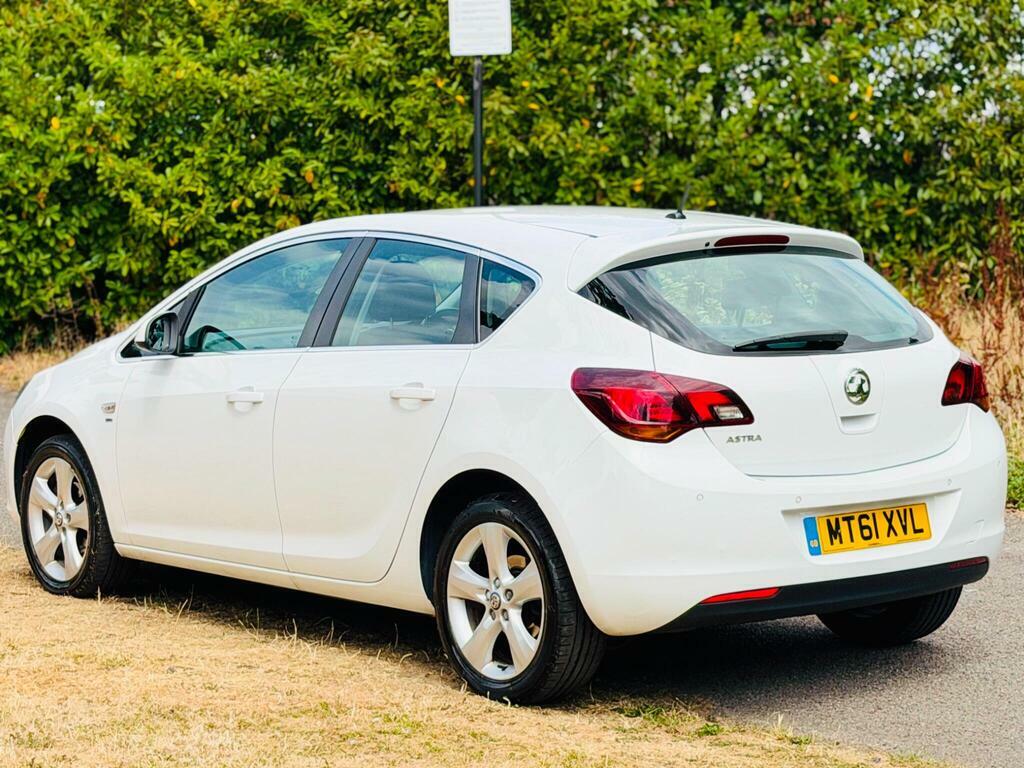 Vauxhall Astra 1.6 16V Elite Euro 5 White #10