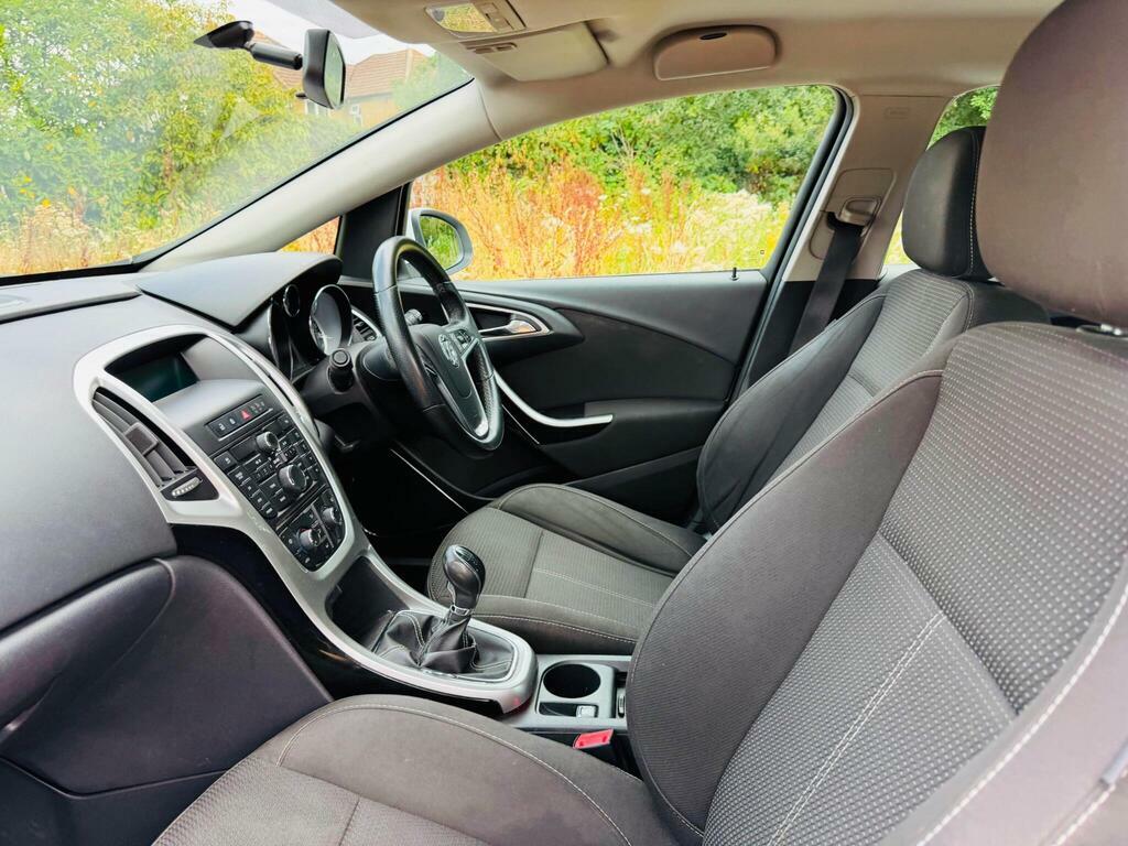 Vauxhall Astra 1.6 16V Elite Euro 5 White #16