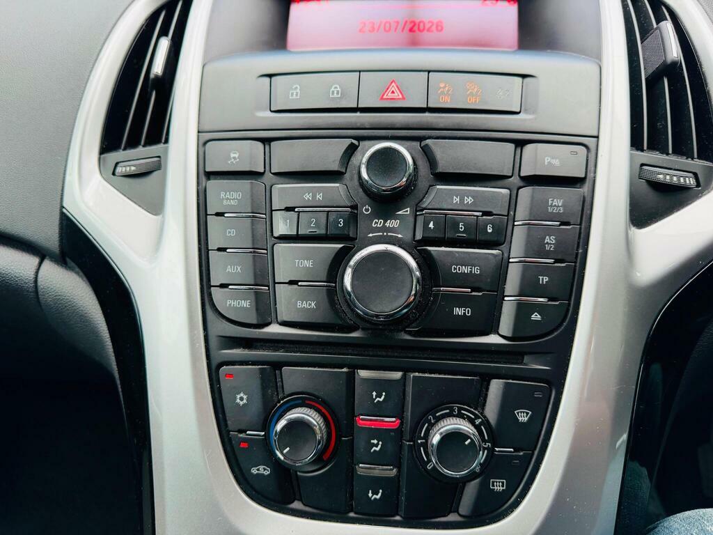 Vauxhall Astra 1.6 16V Elite Euro 5 White #33