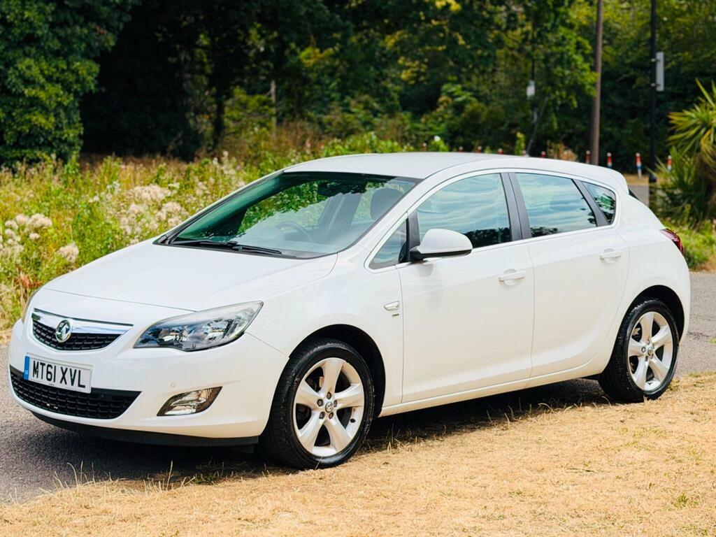 Vauxhall Astra 1.6 16V Elite Euro 5 White #6