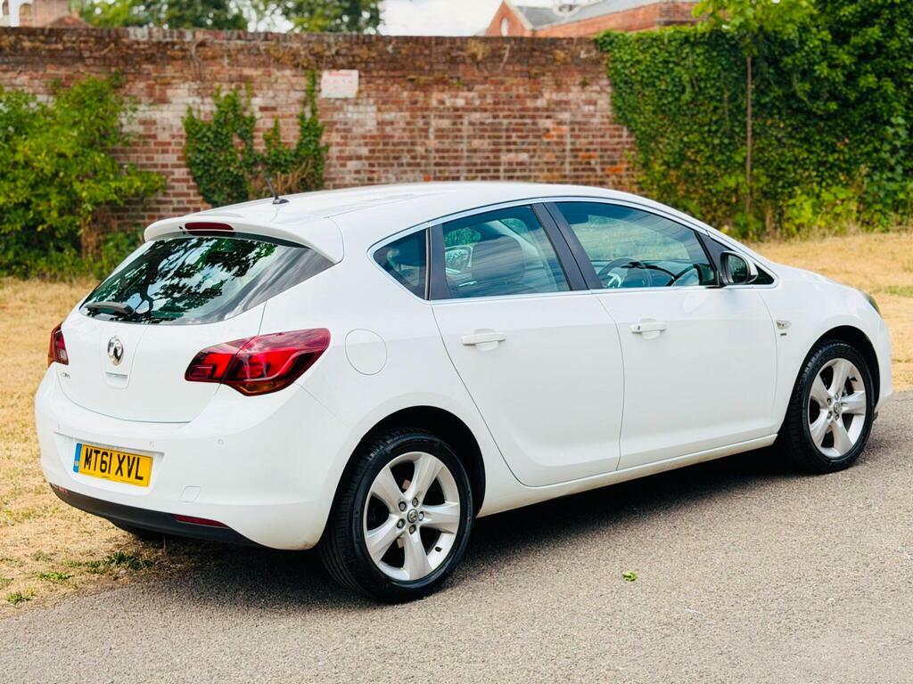 Vauxhall Astra 1.6 16V Elite Euro 5 White #11