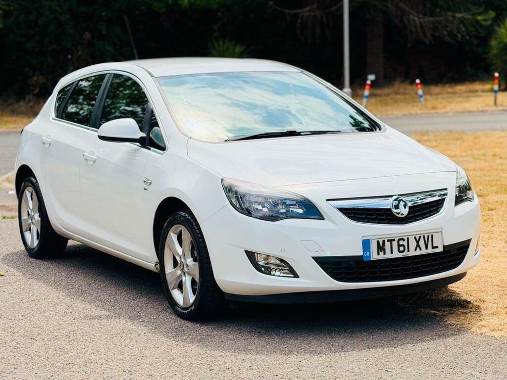Vauxhall Astra 1.6 16V Elite Euro 5 White #4