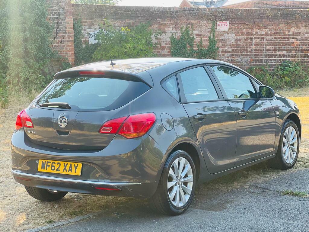 Vauxhall Astra 1.4 16V Excite Euro 5 Red #13