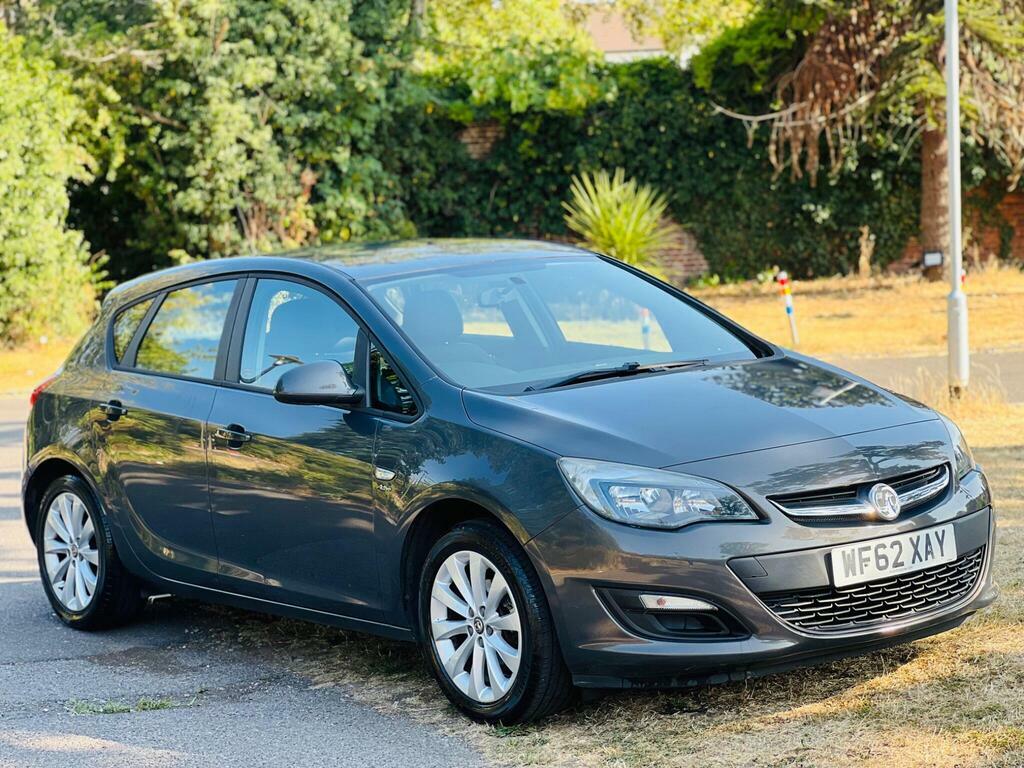 Vauxhall Astra 1.4 16V Excite Euro 5 Red #1