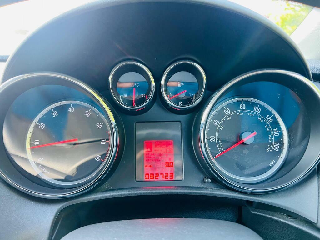 Vauxhall Astra 1.4 16V Excite Euro 5 Red #41