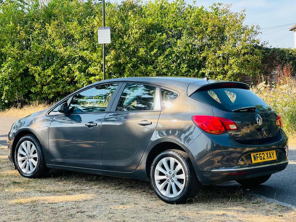 Vauxhall Astra 1.4 16V Excite Euro 5 Red #10