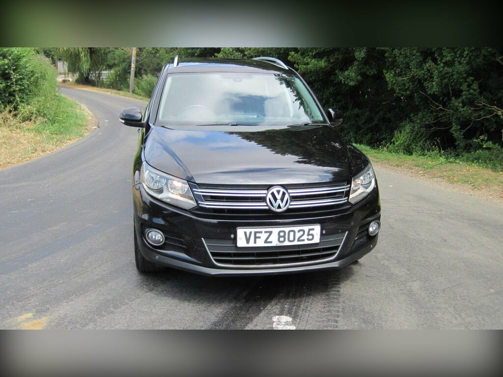 Volkswagen Tiguan 2.0 Tdi Bluemotion Tech Match 2Wd Euro 5 Ss Black #3