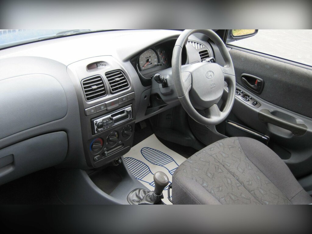 Hyundai Accent 1.5 Cdx Green #9