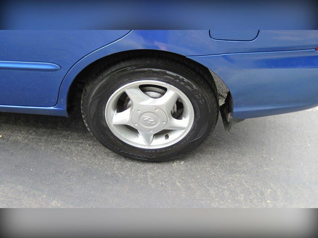 Hyundai Accent 1.5 Cdx Green #13