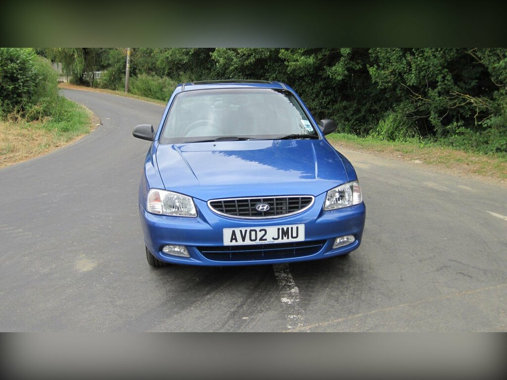 Hyundai Accent 1.5 Cdx Blue #2