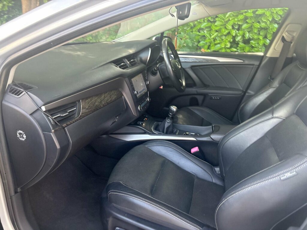 Toyota Avensis 1.6D Business Edition Blue #42