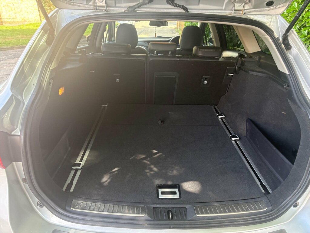 Toyota Avensis 1.6D Business Edition Blue #37