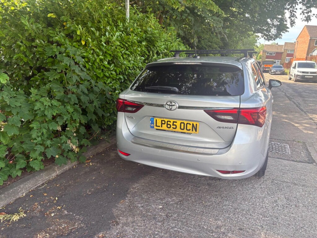 Toyota Avensis 1.6D Business Edition Blue #82