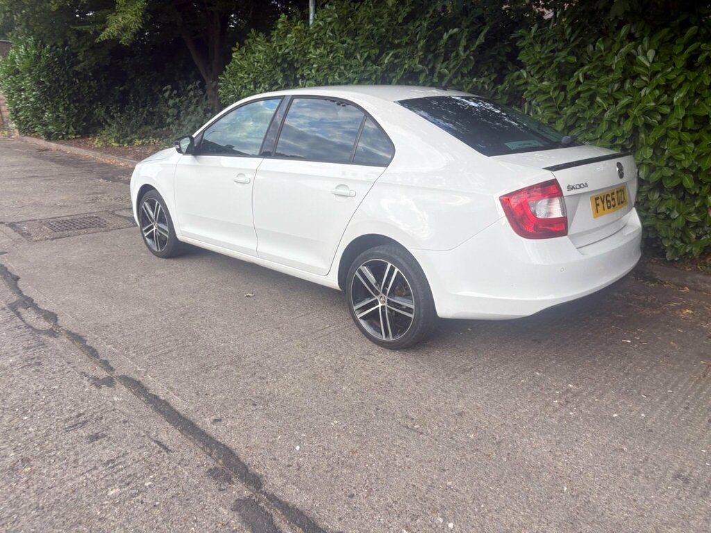 Skoda Rapid 1.2 Tsi Sport Euro 6 Ss White #3