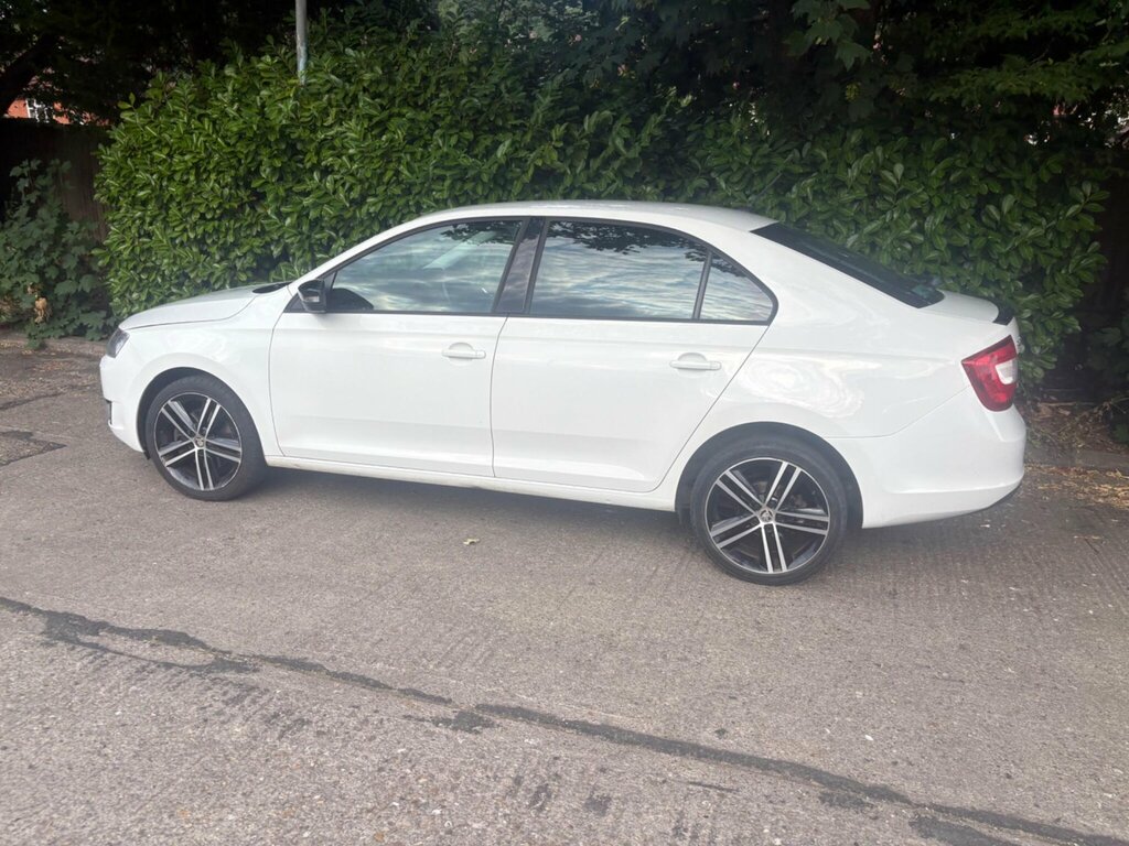 Skoda Rapid 1.6L Spaceback Se Tech Tdi Cr Dsg 89 Bhp Grey #54