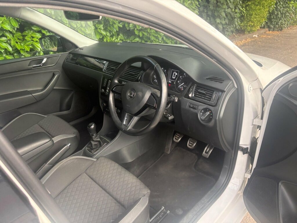 Skoda Rapid 1.6L Spaceback Se Tech Tdi Cr Dsg 89 Bhp Grey #23