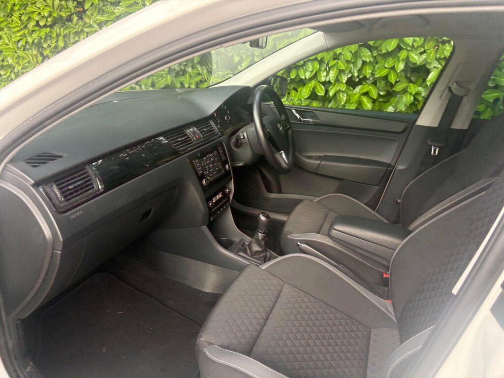 Skoda Rapid 1.6L Spaceback Se Tech Tdi Cr Dsg 89 Bhp Grey #35