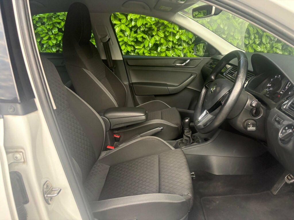 Skoda Rapid 1.6L Spaceback Se Tech Tdi Cr Dsg 89 Bhp Grey #27