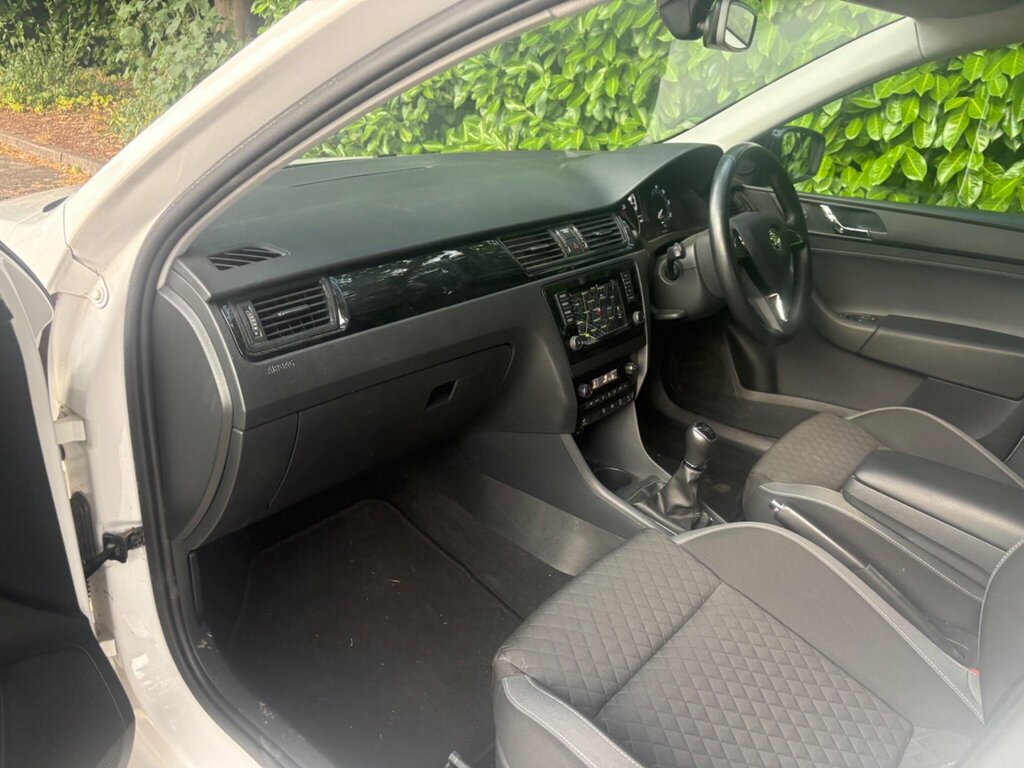 Skoda Rapid 1.6L Spaceback Se Tech Tdi Cr Dsg 89 Bhp Grey #19