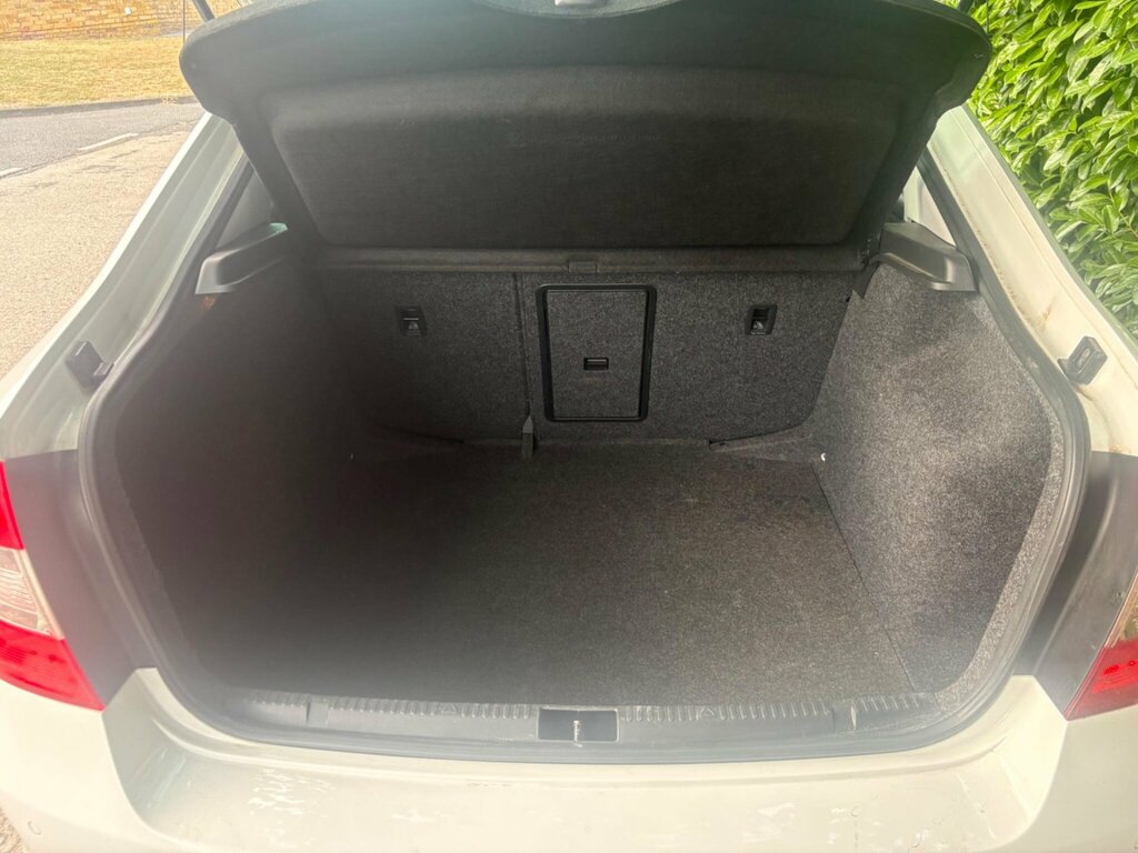 Skoda Rapid 1.6L Spaceback Se Tech Tdi Cr Dsg 89 Bhp Grey #30