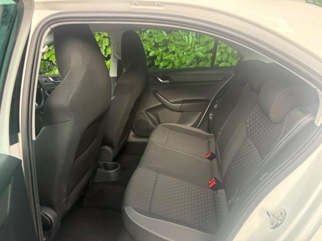 Skoda Rapid 1.6L Spaceback Se Tech Tdi Cr Dsg 89 Bhp Grey #34
