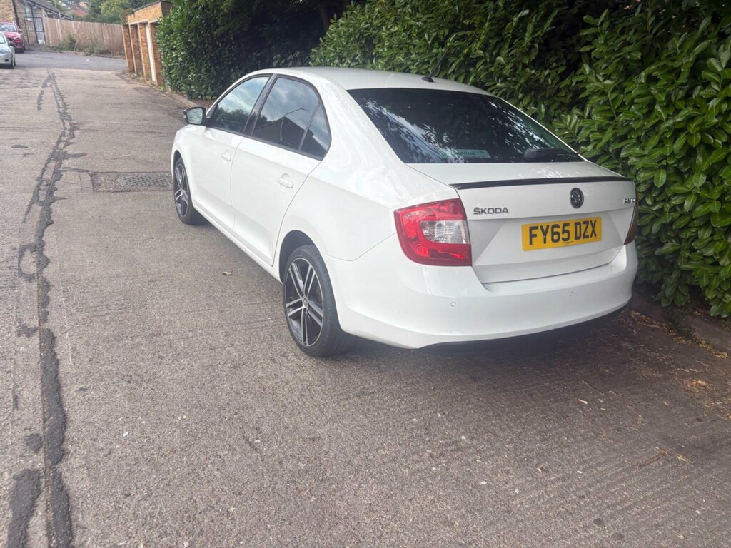 Skoda Rapid 1.2 Tsi Sport Euro 6 Ss White #4