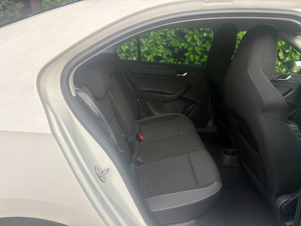 Skoda Rapid 1.6L Spaceback Se Tech Tdi Cr Dsg 89 Bhp Grey #13