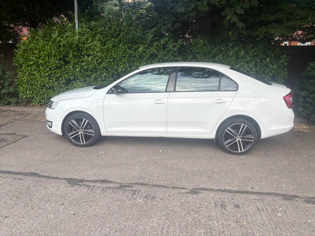 Skoda Rapid 1.2 Tsi Sport Euro 6 Ss White #2