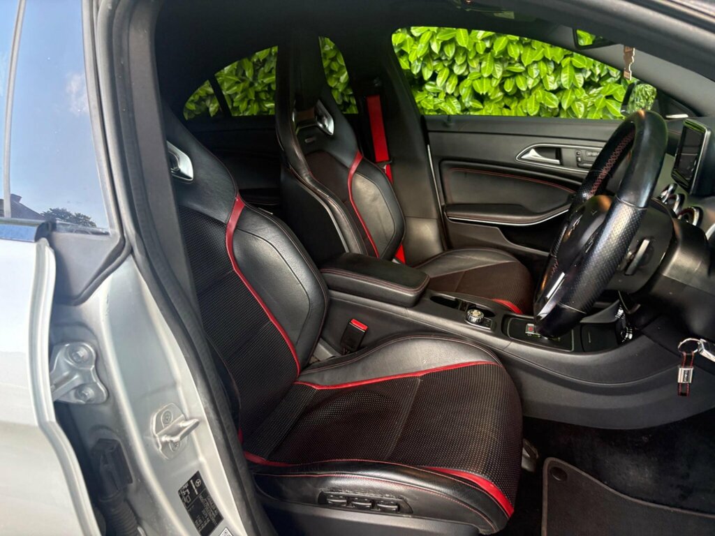 Mercedes-Benz CLA Class 2.1 Cla220 Cdi Amg Red #49