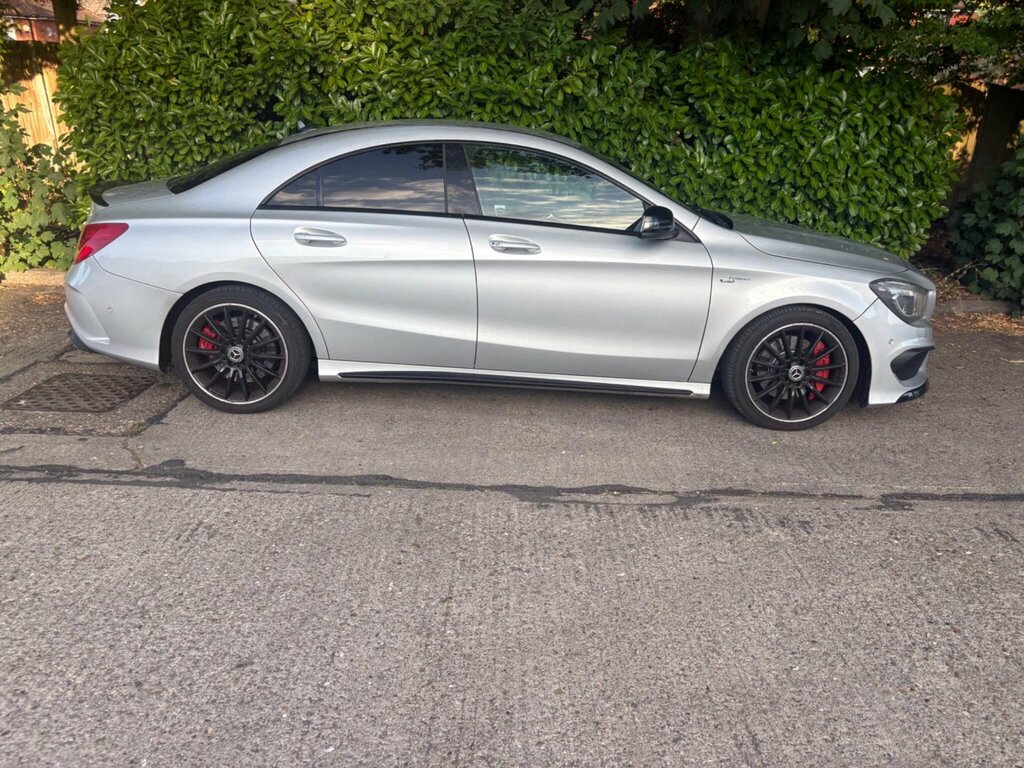 Mercedes-Benz CLA Class 2.1 Cla220 Cdi Amg Red #10