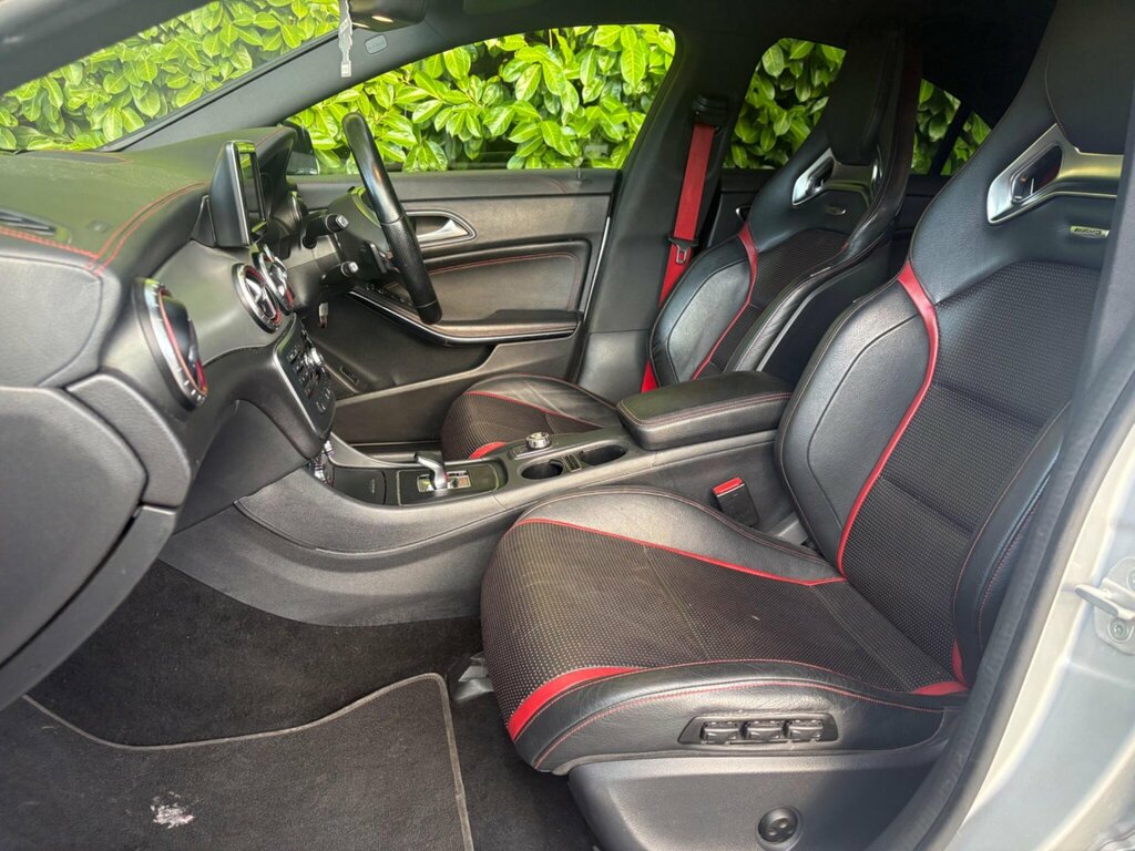 Mercedes-Benz CLA Class 2.1 Cla220 Cdi Amg Red #27