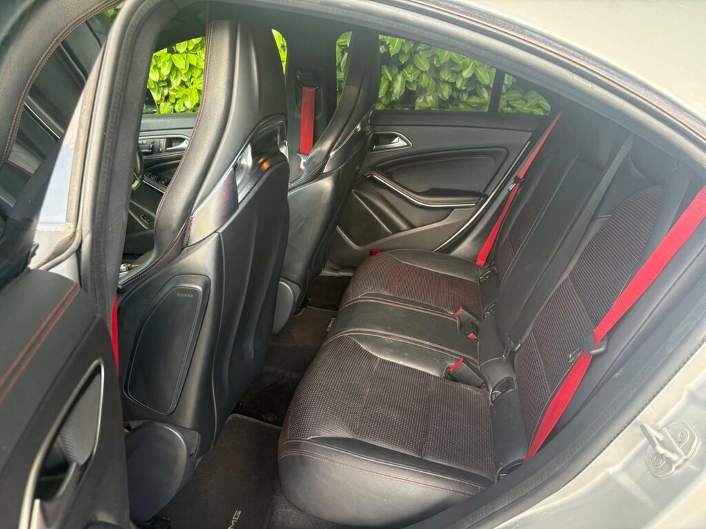 Mercedes-Benz CLA Class 2.1 Cla220 Cdi Amg Red #29