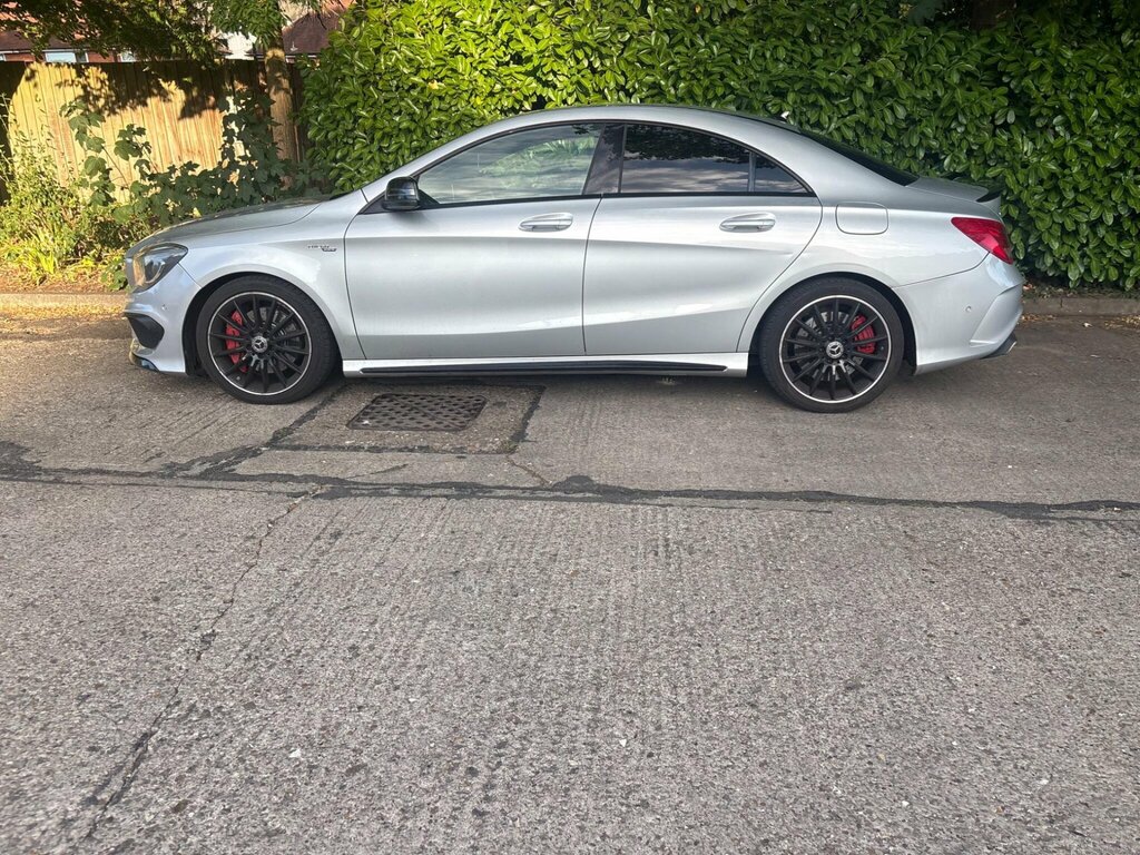 Mercedes-Benz CLA Class 2.1 Cla220 Cdi Amg Red #76