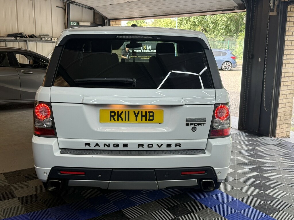 Land Rover Range Rover Sport 3.0 Td V6 Sport Commandshift 4Wd Eur White #11