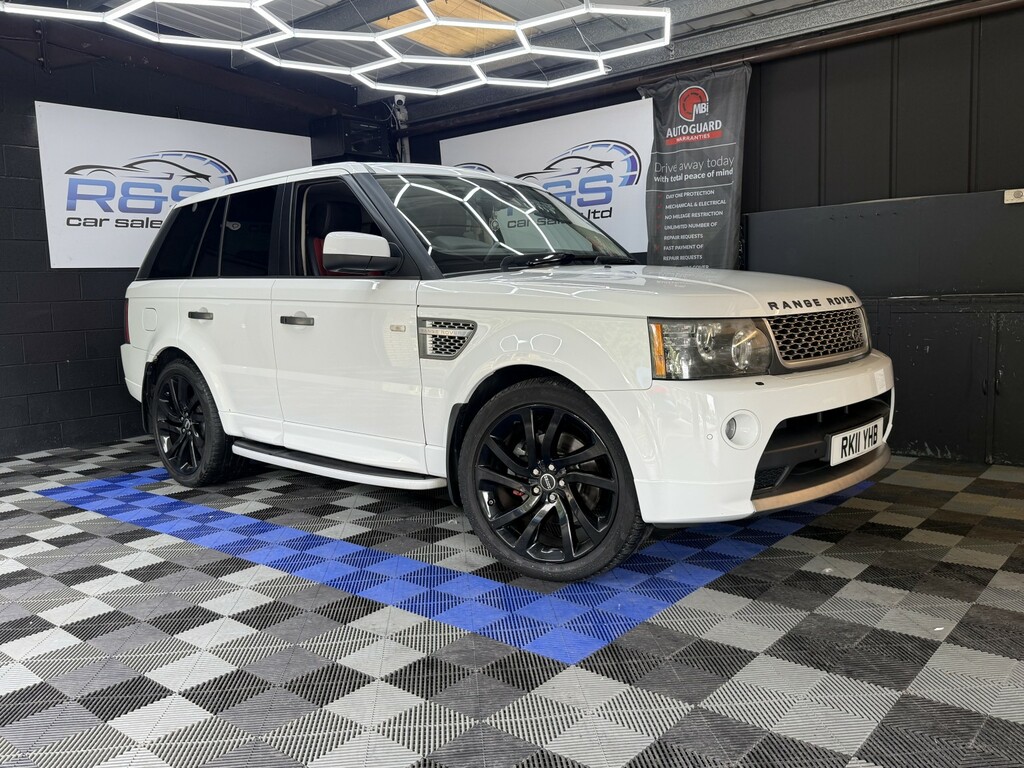 Land Rover Range Rover Sport 3.0 Td V6 Sport White #2
