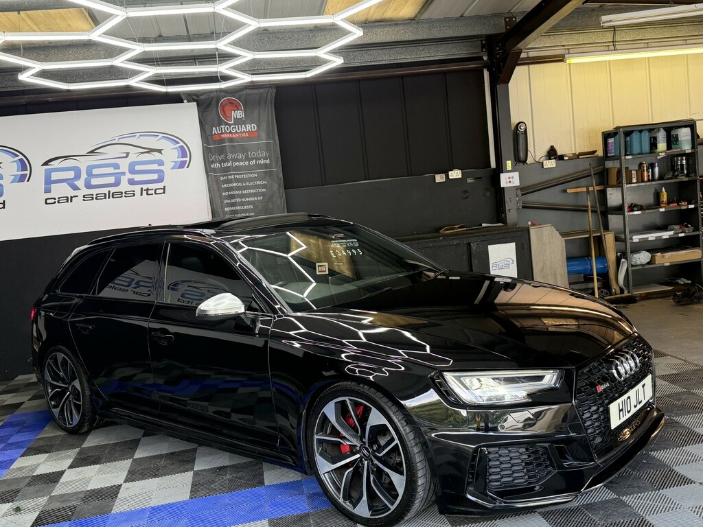 Audi RS4 Avant 2.9 Tfsi V6 Black #2