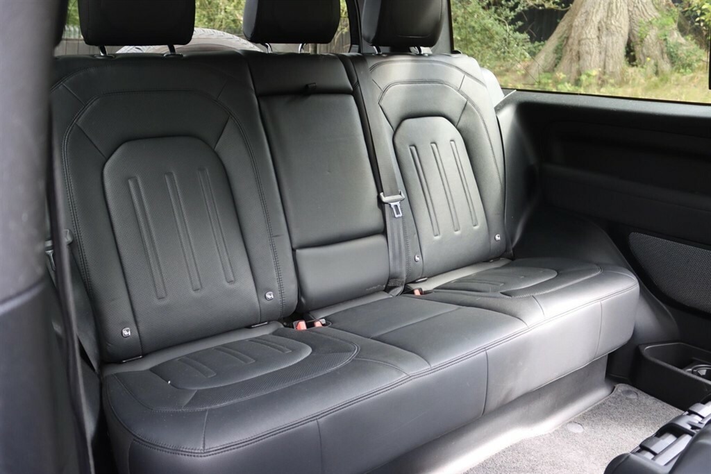 Land Rover Defender 90 2.0 P300 Se 4Wd Euro 6 Ss Black #6