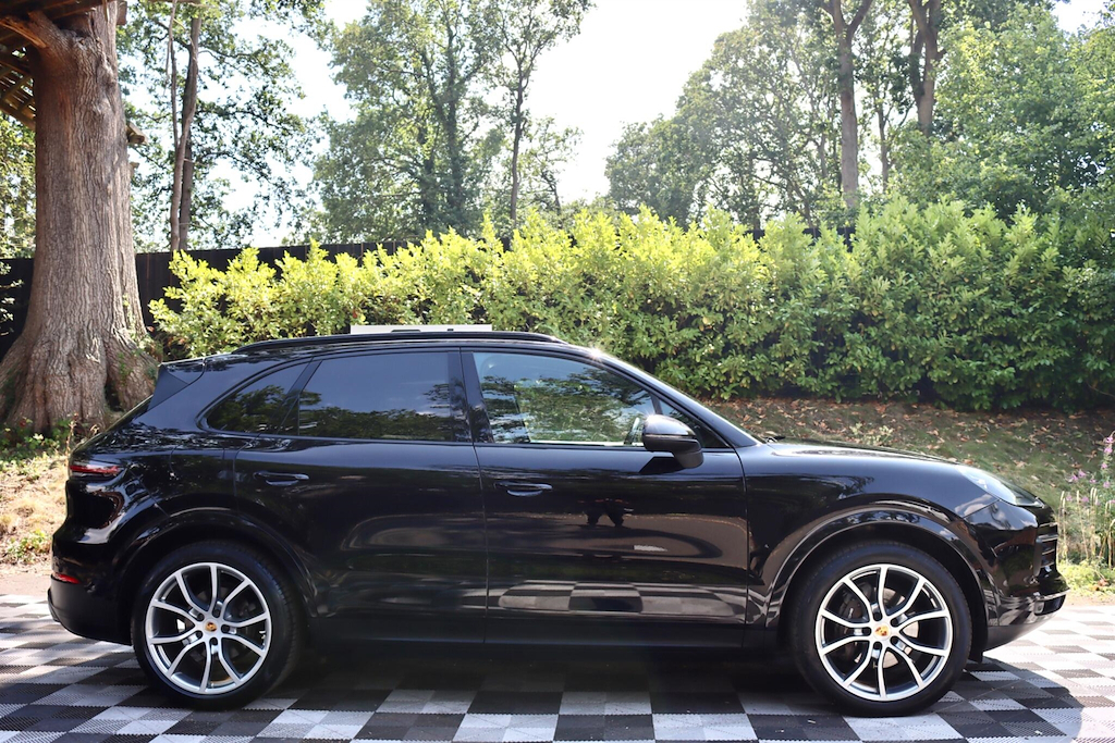 Porsche Cayenne 3.0T V6 Tiptronics 4Wd Euro 6 Ss GH18HBA Black #2